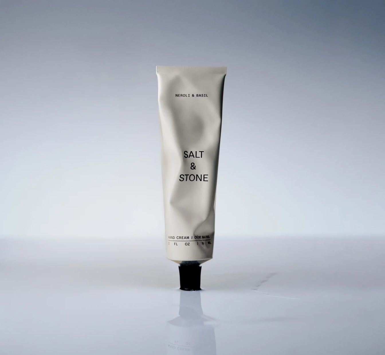 Salt & Stone Hand Cream Neroli & Basil sfeer